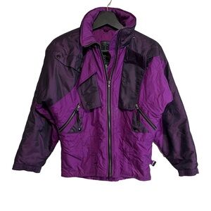 Vintage Women’s Mountain Goat Puffer Snow Jacket Size: Small